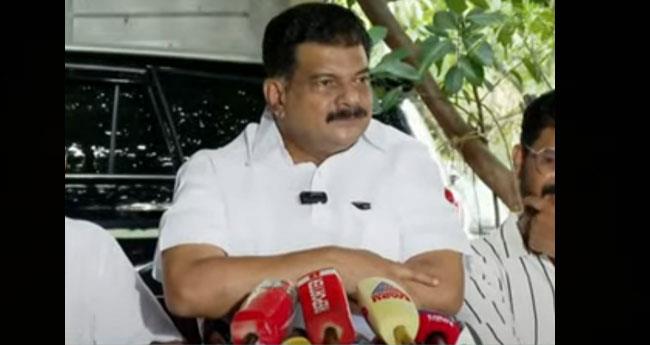 പി​ണ​റാ​യി​സ​ത്തി​ന്‍റെ ഇ​ര​യാ​ണ് രാ​ഹു​ൽ, കാ​ത്തി​രി​ക്ക​ണ​മെ​ന്ന് പ​റ​ഞ്ഞു: പി.​വി. അ​ൻ​വ​ർ