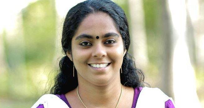 നി​യ​മ​സ​ഭ മാ​ർ​ച്ചി​നെ​ത്തി​യ അ​രി​താ ബാ​ബു​വി​ന്‍റെ സ്വ​ർ​ണം മോ​ഷ​ണം പോ​യി