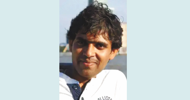 ഭാ​ര്യ​യു​ടെ  ചി​താ​ഭ​സ്മം  നി​മ​ജ്ജ​നം  ചെ​യ്തു മ​ട​ങ്ങി​യ  അ​ർ​ജു​ന്  ദാ​രു​ണാ​ന്ത്യം