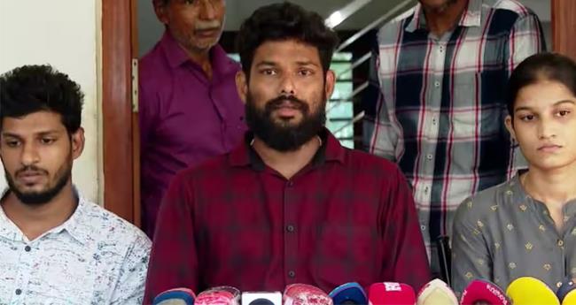 മ​നാ​ഫും ഈ​ശ്വ​ർ മാ​ൽ​പെ​യും ന​ട​ത്തി​യ​ത് നാ​ട​കം; ക​ടു​ത്ത സൈ​ബ​ർ ആ​ക്ര​മ​ണം നേ​രി​ടു​ന്ന​താ​യി അ​ർ​ജു​ന്‍റെ കു​ടും​ബം