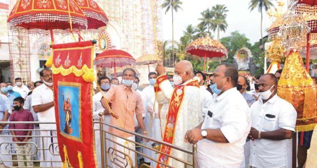 അരുവിത്തുറ തിരുനാളിനു കൊടിയേറി