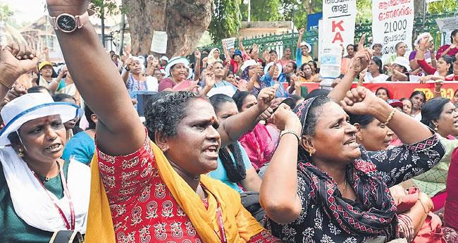 ആ​ശാ പ്ര​വ​ർ​ത്ത​ക​രു​ടെ വി​ര​മി​ക്ക​ൽ പ്രാ​യം; ഉ​ത്ത​ര​വ് മ​ര​വി​പ്പി​ച്ചു