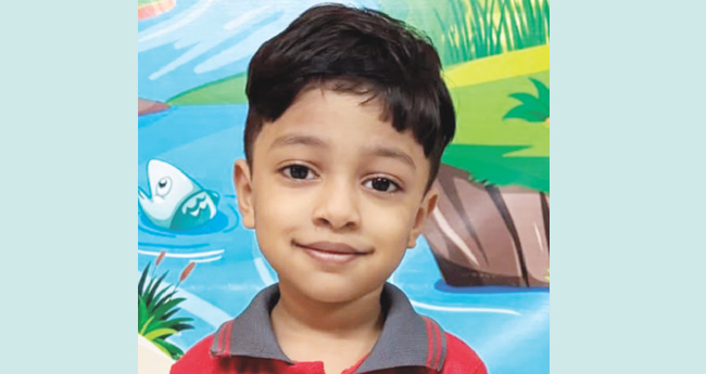 ചാർജിംഗ് സ്റ്റേഷനിൽ കാറിടിച്ചു കയറി;  നാലു വയസുകാരൻ മരിച്ചു