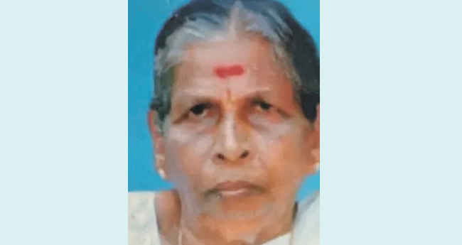 വിഎസിനു പിന്നാലെ ആഴിക്കുട്ടിയും മടങ്ങി