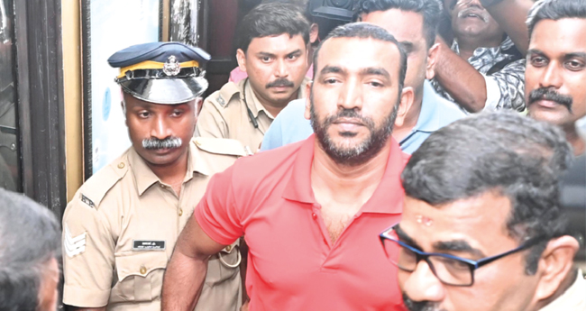 ജൂണിയർ അ​ഭി​ഭാ​ഷ​ക​യ്ക്കു മ​ർ​ദനം; ബെ​യ്‌​ലി​ൻ ദാ​സ് അ​റ​സ്റ്റി​ൽ
