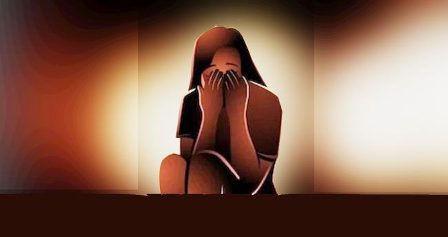 ബ​ലാ​ത്സം​ഗം; പ​തി​നൊ​ന്നു​കാ​രി പ്ര​സ​വി​ച്ചു, കു​ഞ്ഞ് മ​രി​ച്ചു