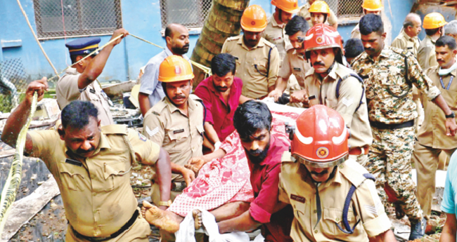 മന്ത്രിമാര്‍ നിസാരമാക്കി; രക്ഷാപ്രവര്‍ത്തനം രണ്ടര മണിക്കൂര്‍ വൈകി