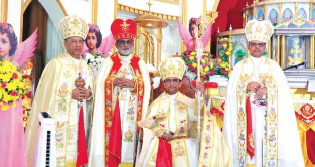 മാ​ര്‍ സെ​ബാ​സ്റ്റ്യ​ന്‍ വാ​ണി​യ​പ്പു​ര​യ്ക്ക​ല്‍ ആ​ർ​ച്ച്ബി​ഷ​പ്പാ​യി സ്ഥാ​ന​മേ​റ്റു