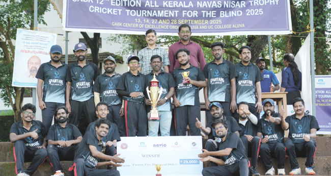കാ​ഴ്ച​ പ​രി​മി​ത​രു​ടെ ക്രി​ക്ക​റ്റ്: പാ​ല​ക്കാ​ട് സ്പാ​ര്‍​ട്ട​ന്‍​സ് ജേ​താ​ക്ക​ള്‍