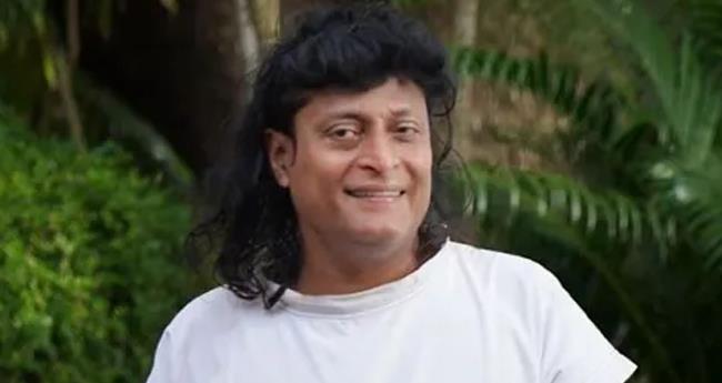 ബോ​ബി ചെ​മ്മ​ണ്ണൂ​രി​ന് ജ​യി​ലി​ൽ പ്ര​ത്യേ​ക സൗ​ക​ര്യം;  മു​ഖ്യ​മ​ന്ത്രി അ​ടി​യ​ന്ത​ര റി​പ്പോ​ര്‍​ട്ട് തേ​ടി