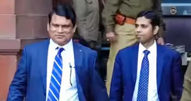 തി​രി​ച്ച​ടി​ച്ച് ഇ​ന്ത്യ; ബം​ഗ്ല​ദേ​ശ് ഡെ​പ്യൂ​ട്ടി ഹൈ​ക്ക​മ്മീ​ഷ​ണ​റെ വി​ളി​ച്ചു​വ​രു​ത്തി