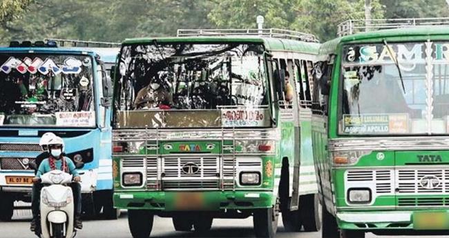 സ്വ​കാ​ര്യ ബ​സു​ക​ളി​ൽ സു​ര​ക്ഷാ കാ​മ​റ; സ​ർ​ക്കാ​ർ ഉ​ത്ത​ര​വ് സ്റ്റേ ​ചെ​യ്ത് ഹൈ​ക്കോ​ട​തി