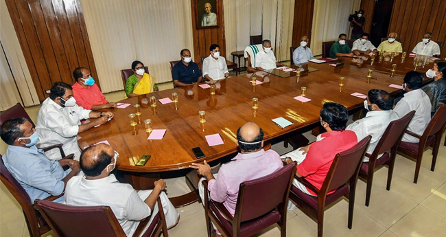 കാ​ന്പ​സ് വ്യ​വ​സാ​യ പാ​ർ​ക്കി​ന് അ​നു​മ​തി; ആ​​​ദ്യ​​​ഘ​​​ട്ടം 25 പാ​​​ർ​​​ക്കു​​​ക​​​ൾ