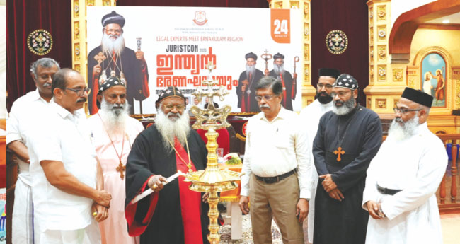 സര്‍ക്കാരുകള്‍ക്ക് ഭരണഘടന മാറ്റിയെഴുതാമെന്ന സ്ഥിതി ആപത്കരം: കാതോലിക്കാബാവ