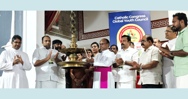 ത​ദ്ദേ​ശ​ തെ​ര​ഞ്ഞെ​ടു​പ്പി​ൽ ക​ത്തോ​ലി​ക്ക കോ​ൺ​ഗ്ര​സ് ഇ​ട​പെ​ടും: മാ​ർ പീ​റ്റ​ർ കൊ​ച്ചു​പു​ര​യ്ക്ക​ൽ