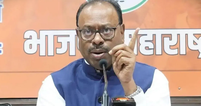 മ​ത​പ​രി​വ​ർ​ത്ത​ന നി​രോ​ധ​ന നി​യ​മം കൊ​ണ്ടു​വ​രാ​ൻ മ​ഹാ​രാ​ഷ്‌​ട്ര;  ക്രി​സ്ത്യ​ൻ പ​ള്ളി​ക​ൾ പൊ​ളി​ച്ചു​മാ​റ്റു​മെ​ന്നും റ​വ​ന്യു മ​ന്ത്രി