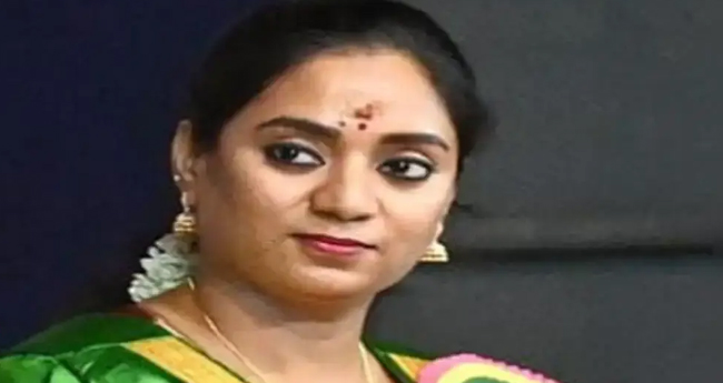 മ​ന്ത്രി​മാ​ര്‍ നി​ര​ന്ത​രം ശ​ല്യം ചെ​യ്യു​ന്നു; സ്പീ​ക്ക​ര്‍​ക്ക് പ​രാ​തി ന​ല്‍​കി  പു​തു​ച്ചേ​രി എം​എ​ല്‍​എ