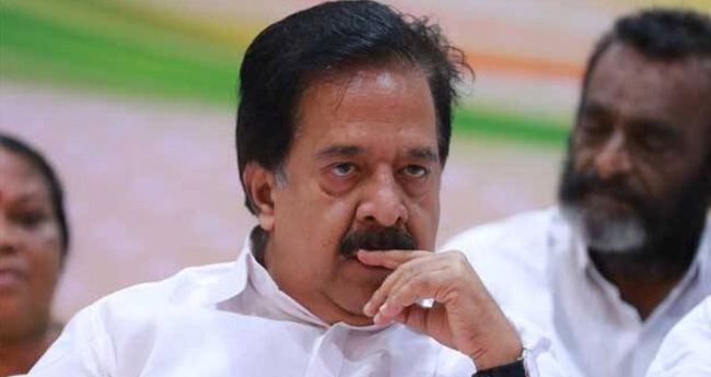 ര​മേ​ശ് ചെ​ന്നി​ത്ത​ലയുടെ​ അവകാശലംഘന നോട്ടീസിൽ   അന്വേഷണം പ്രഖ്യാപിച്ച് സ്പീക്കർ