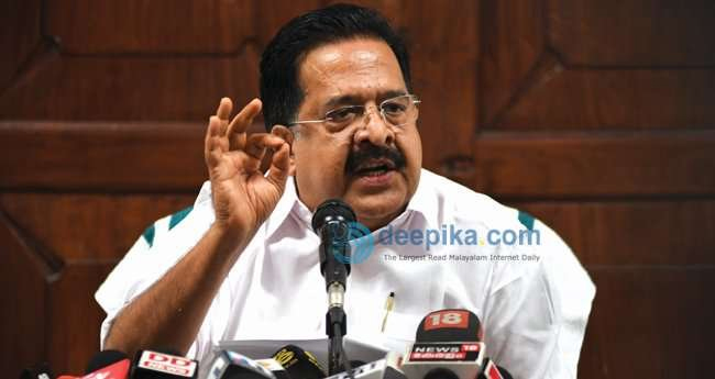 ബാ​ർ കോ​ഴ കേ​സ്: പി​ണ​റാ​യി​ക്ക് ഒ​രു ചു​ക്കും ചെ​യ്യാ​നാ​കില്ലെന്നു ചെ​ന്നി​ത്ത​ല