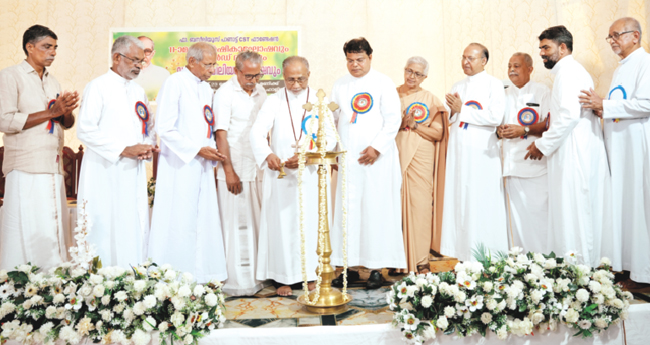 ഫാ. ​ബ​സീ​ലി​യൂ​സ് വി​ശു​ദ്ധ കൊ​ച്ചു​ത്രേ​സ്യാ​യു​ടെ പ്രേ​ഷി​ത ചൈ​ത​ന്യ വാ​ഹ​ക​ൻ