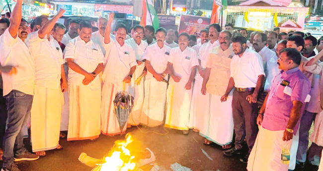 ഭൂ​പ​തി​വ് ഭേ​ദ​ഗ​തി: തെ​രു​വി​ൽ കൊ​ന്പു​കോ​ർ​ത്ത് പാ​ർ​ട്ടി​ക​ൾ