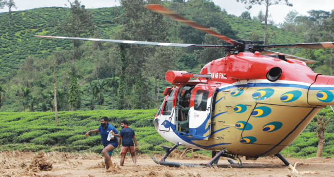 സൂചിപ്പാറ വനമേഖലയില്‍ കുടുങ്ങിയ രക്ഷാപ്രവര്‍ത്തകരെ നാവികസേന രക്ഷപ്പെടുത്തി