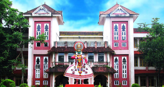 മൂന്നു ദിവസം ക്ലാസില്ല;  പരീക്ഷകളും മാറ്റി
