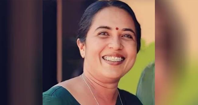അ​റി​വും സ്‌​നേ​ഹ​വും ക​രു​ത​ലും പ​ക​ർ​ന്ന ടീ​ച്ച​ർ ആ​റ് പേ​ർ​ക്ക് പു​തു​ജീ​വ​നേ​കി യാ​ത്ര​യാ​യി