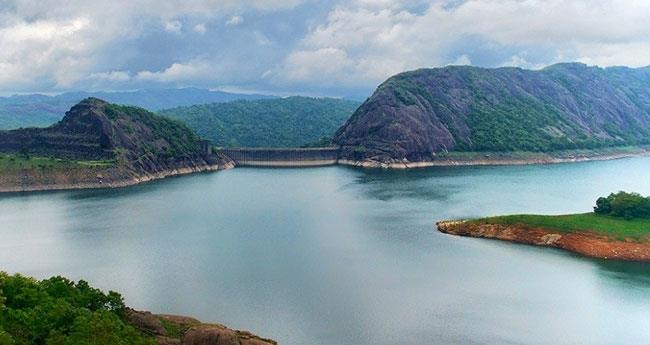 ജ​ല​നി​ര​പ്പ് അ​പ​ക​ട​നി​ല​യി​ല്‍; ഇ​ടു​ക്കി​യി​ല്‍ നാ​ല് ഡാ​മു​ക​ളി​ല്‍ റെ​ഡ് അ​ല​ര്‍​ട്ട്