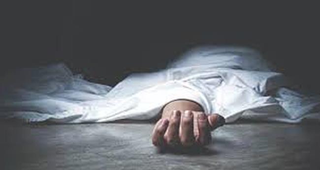 ക​ളി​ക്കു​ന്ന​തി​നി​ടെ കാ​റി​ല്‍ കു​ടു​ങ്ങി; നാ​ല് കു​ട്ടി​ക​ള്‍​ക്ക് ദാ​രു​ണാ​ന്ത്യം