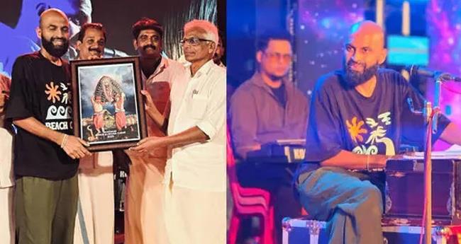 കൊ​ല്ല​ത്ത് ക്ഷേ​ത്ര​ത്തി​ൽ ഉ​ത്സ​വ​ത്തി​നി​ടെ വി​പ്ല​വ​ഗാ​നം:  ദേ​വ​സ്വം വി​ജി​ല​ൻ​സ്  അ​ന്വേ​ഷി​ക്കും