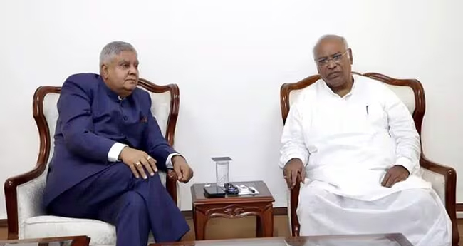 ധൻകറുമായി കൂടിക്കാഴ്ച നടത്തി ഖാർഗെ