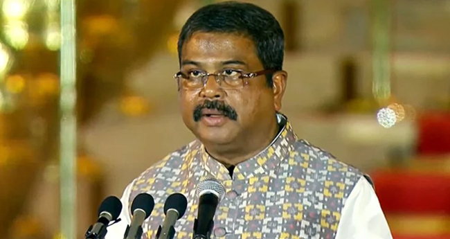 നീറ്റ്-യുജി റദ്ദാക്കില്ല; അന്തിമ തീരുമാനം സുപ്രീംകോടതിയുടേത്: മന്ത്രി ധ​ർ​മേ​ന്ദ്ര പ്ര​ധാ​ൻ