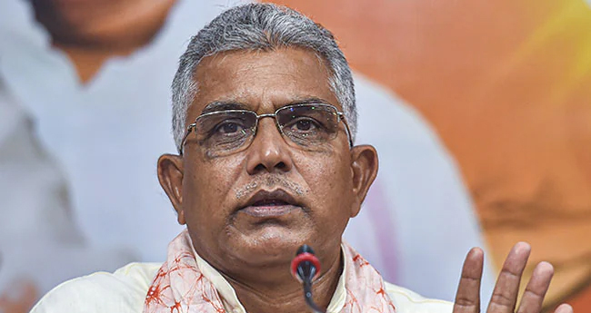 ഹി​ന്ദു​ക്ക​ള്‍ വീ​ട്ടി​ല്‍ ആ​യു​ധ​ങ്ങ​ള്‍ സൂ​ക്ഷി​ക്ക​ണം; വി​വാ​ദ പ​രാ​മ​ര്‍​ശ​വു​മാ​യി ബി​ജെ​പി നേ​താ​വ്