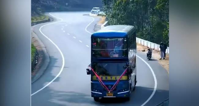 മൂ​ന്നാ​ർ ഡ​ബി​ൾ ഡ​ക്ക​ർ ബ​സി​ന്‍റെ വ​രു​മാ​നം ഒ​രു കോ​ടി​യി​ലേ​ക്ക്