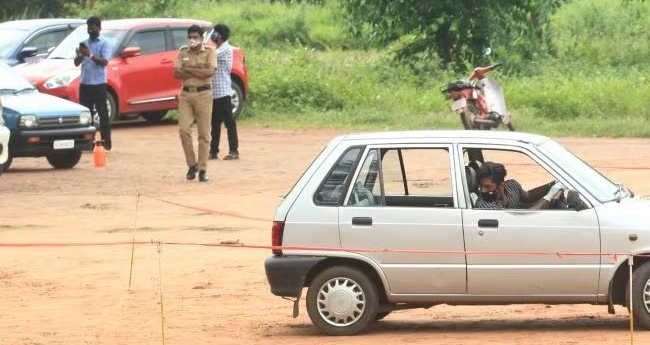 ഗ​താ​ഗ​തമ​ന്ത്രി ഒ​ത്തു​തീ​ർ​പ്പു വ്യ​വ​സ്ഥ​ക​ൾ ലം​ഘി​ച്ചു:  ഡ്രൈ​വിം​ഗ് സ്കൂ​ൾ ഓ​ണേ​ഴ്സ് കൂ​ട്ടാ​യ്മ