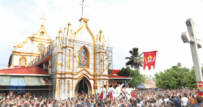 എടത്വ പള്ളി തിരുനാളിന് കൊടിയേറി
