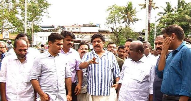 എ​റ​ണാ​കു​ളം കെ​എ​സ്ആ​ർ​ടി​സി ബ​സ് സ്റ്റാ​ൻ​ഡ്  ന​വീ​ക​ര​ണം ഉ​ട​ൻ: മ​ന്ത്രി കെ.​ബി.​ഗ​ണേ​ഷ് കു​മാ​ർ