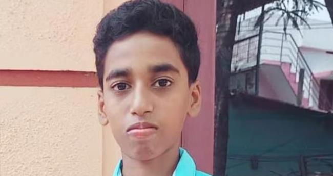 ക​ട​ലി​ല്‍ കു​ളി​ക്കാ​ന്‍ ഇ​റ​ങ്ങി​യ‌‌‌‌ വി​ദ്യാ​ര്‍​ഥി മു​ങ്ങി​മ​രി​ച്ചു