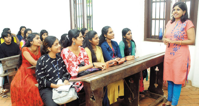 കാ​​​​ഴ്ചപരിമിതിയെ മറികടന്ന  ഫെബിൻ മറിയത്തിന് സ്വപ്നനേട്ടം