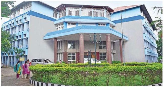 ഫി​ഷ​റീ​സ് വിസി: മൂ​ന്നം​ഗ പാ​ന​ൽ ഗ​വ​ർ​ണ​ർ​ക്ക് കൈ​മാ​റി