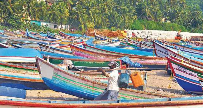 മത്സ്യബന്ധനം നിരോധിച്ചു