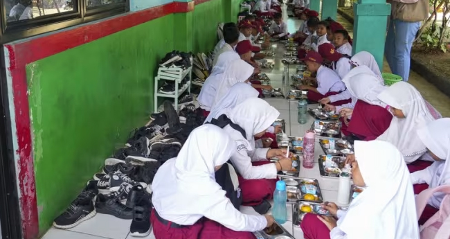 സ്കൂളുകളിൽ ഭക്ഷ്യവിഷബാധ