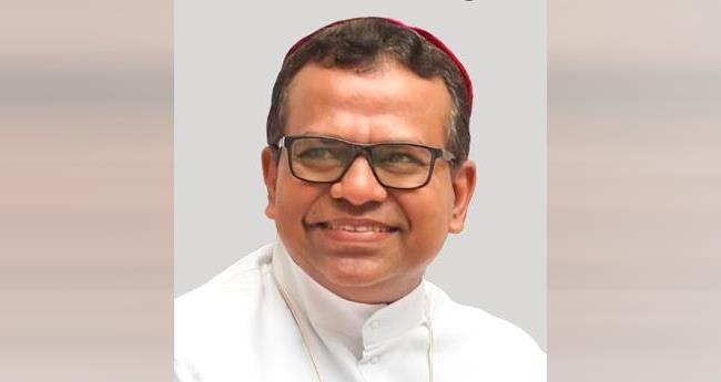 മോ​ണ്‍. ഡോ. ​ഡെ​ന്നി​സ് കു​റു​പ്പ​ശ്ശേ​രി ക​ണ്ണൂ​ര്‍ രൂ​പ​ത സ​ഹാ​യ മെ​ത്രാ​ൻ