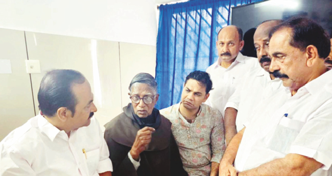 ക്രൈസ്തവര്‍ക്കെതിരേ രാജ്യവ്യാപകമായി  ആക്രമണങ്ങള്‍ പെരുകുന്നു: പ്രതിപക്ഷ നേതാവ്