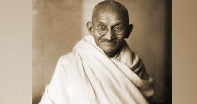 ഇ​നി​യു​മെ​ത്തി​യി​ല്ല,  മു​ഖ്യ​മ​ന്ത്രി​യു​ടെ  ഗാ​ന്ധി​ജ​യ​ന്തി​ സ​ന്ദേ​ശം!