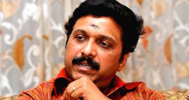 ഫ​യ​ൽ പി​ടി​ച്ചുവ​യ്ക്കു​ന്ന മോ​ട്ടോ​ർ വാ​ഹ​ന ഉ​ദ്യോ​ഗ​സ്ഥ​രെ സ്ഥ​ലം​മാ​റ്റു​മെ​ന്നു മ​ന്ത്രി
