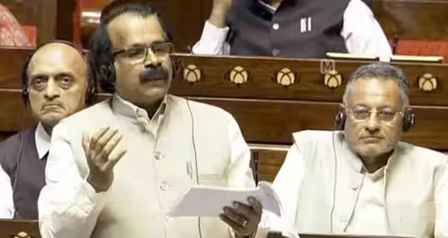 പ്ര​ധാ​ന​മ​ന്ത്രി​ക്ക് മാ​ത്ര​മേ മു​ന​മ്പം നി​വാ​സി​ക​ളെ ര​ക്ഷി​ക്കാ​ൻ ക​ഴി​യൂ​വെ​ന്ന് ജോ​ർ​ജ് കു​ര്യ​ൻ