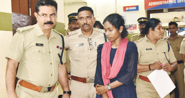 നീറ്റ് പരീക്ഷയ്ക്ക് വ്യാജ അഡ്മിറ്റ് കാർഡ്: അ​ക്ഷ​യ‍ സെന്‍റർ ജീവനക്കാരി അറസ്റ്റിൽ