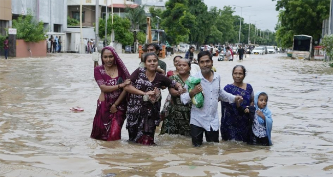 മഴക്കെടുതി: ഗുജറാത്തിൽ മരണം 14 ആയി